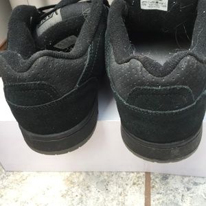 vans adder skate shoes